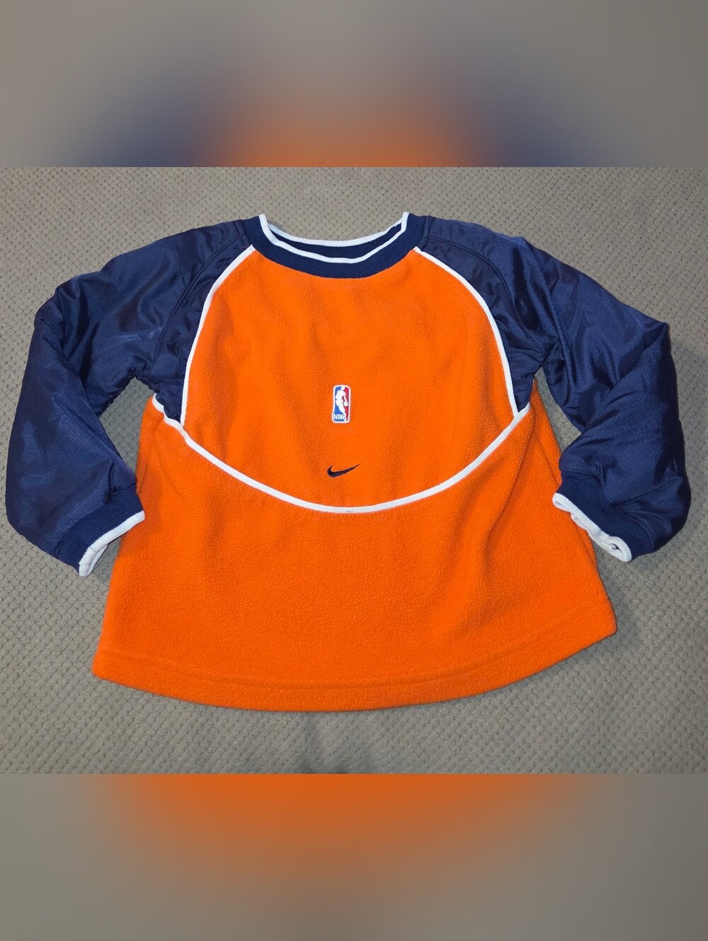 Vintage early 2000s (Y2K) Nike Team NBA Fleece Crewneck Pullover Sweatshirt Oran